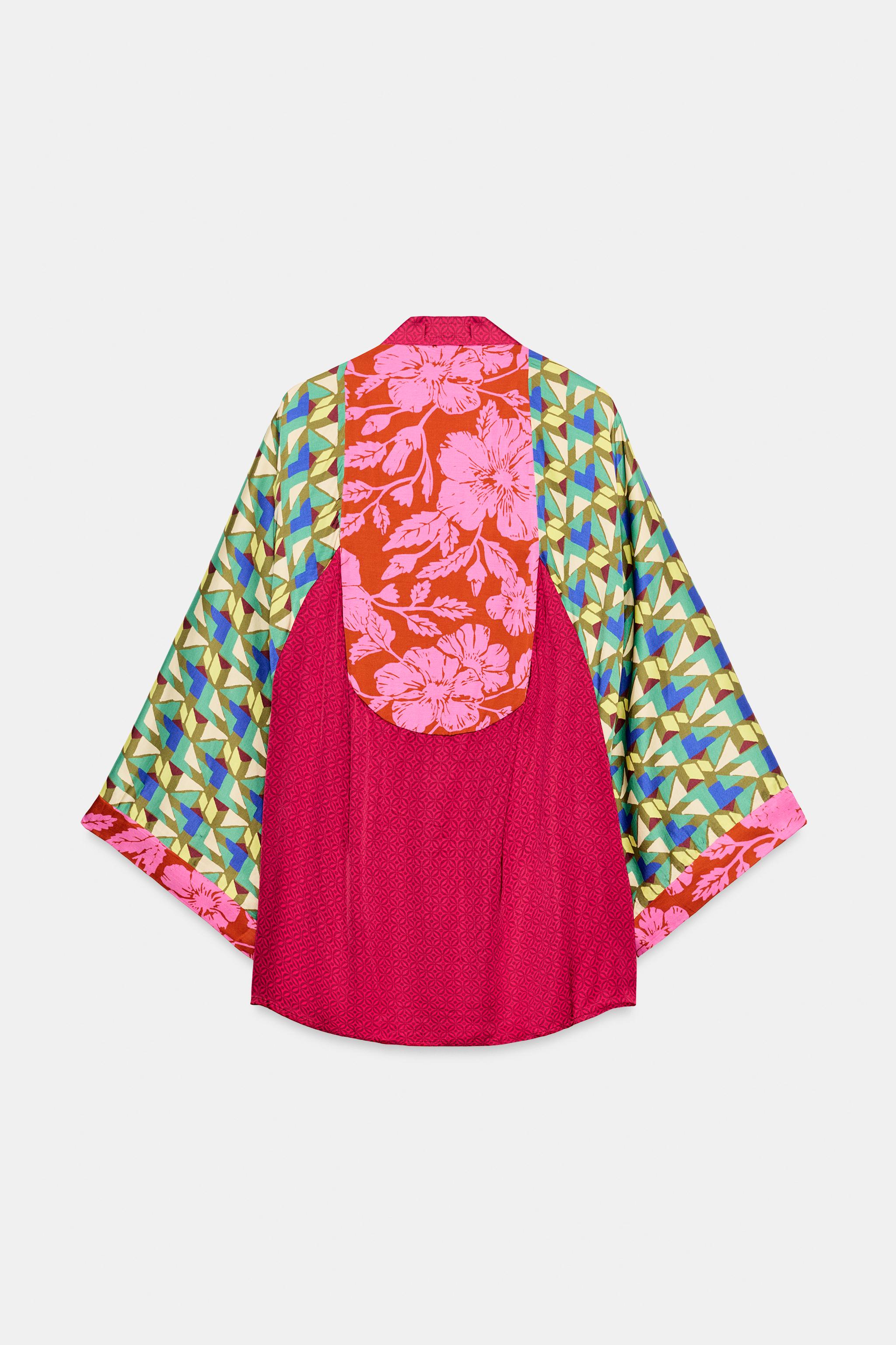 FLORAL PRINT KIMONO